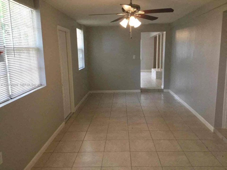 For Rent: $2,930 (4 beds, 2 baths, 1780 Square Feet)