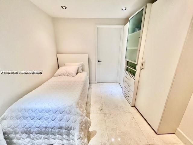 For Rent: $7,400 (1 beds, 2 baths, 1161 Square Feet)