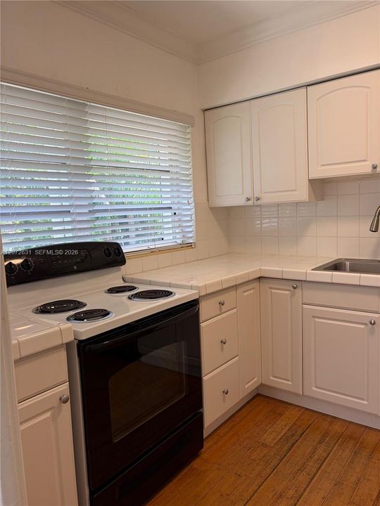 В аренду: $2,950 (2 спален, 1 ванн, 1213 Квадратных фут)