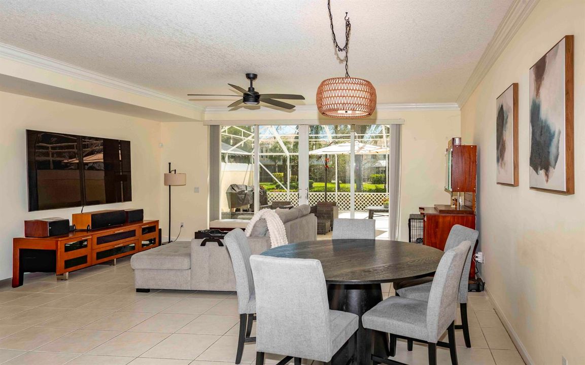 Dinning/living area