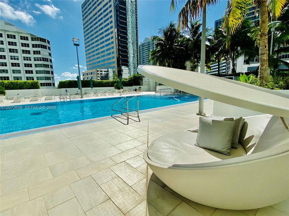 В аренду: $3,250 (1 спален, 1 ванн, 628 Квадратных фут)