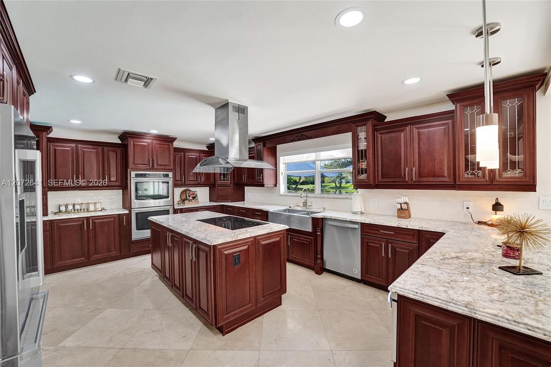For Sale: $1,649,000 (4 beds, 2 baths, 4349 Square Feet)