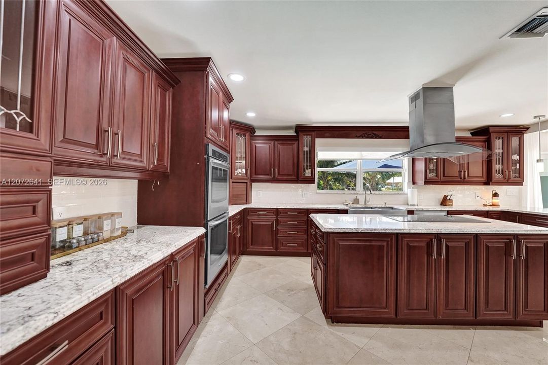 For Sale: $1,649,000 (4 beds, 2 baths, 4349 Square Feet)