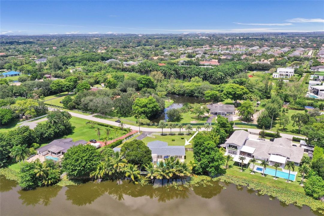 For Sale: $1,649,000 (4 beds, 2 baths, 4349 Square Feet)