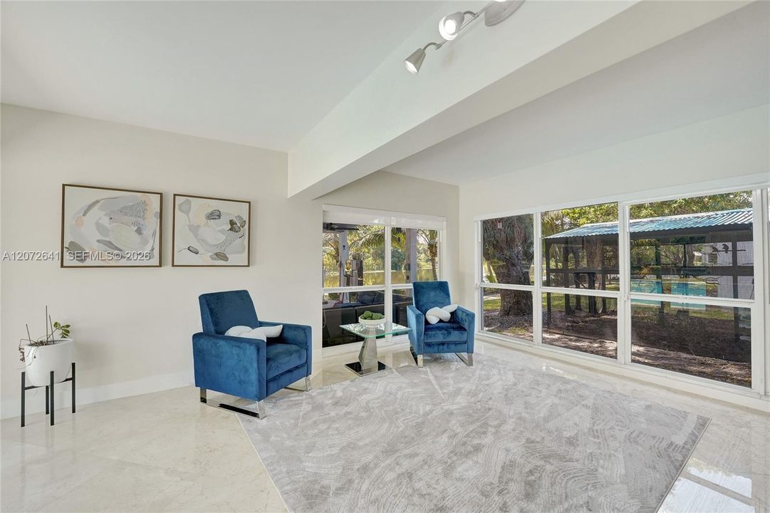 For Sale: $1,649,000 (4 beds, 2 baths, 4349 Square Feet)