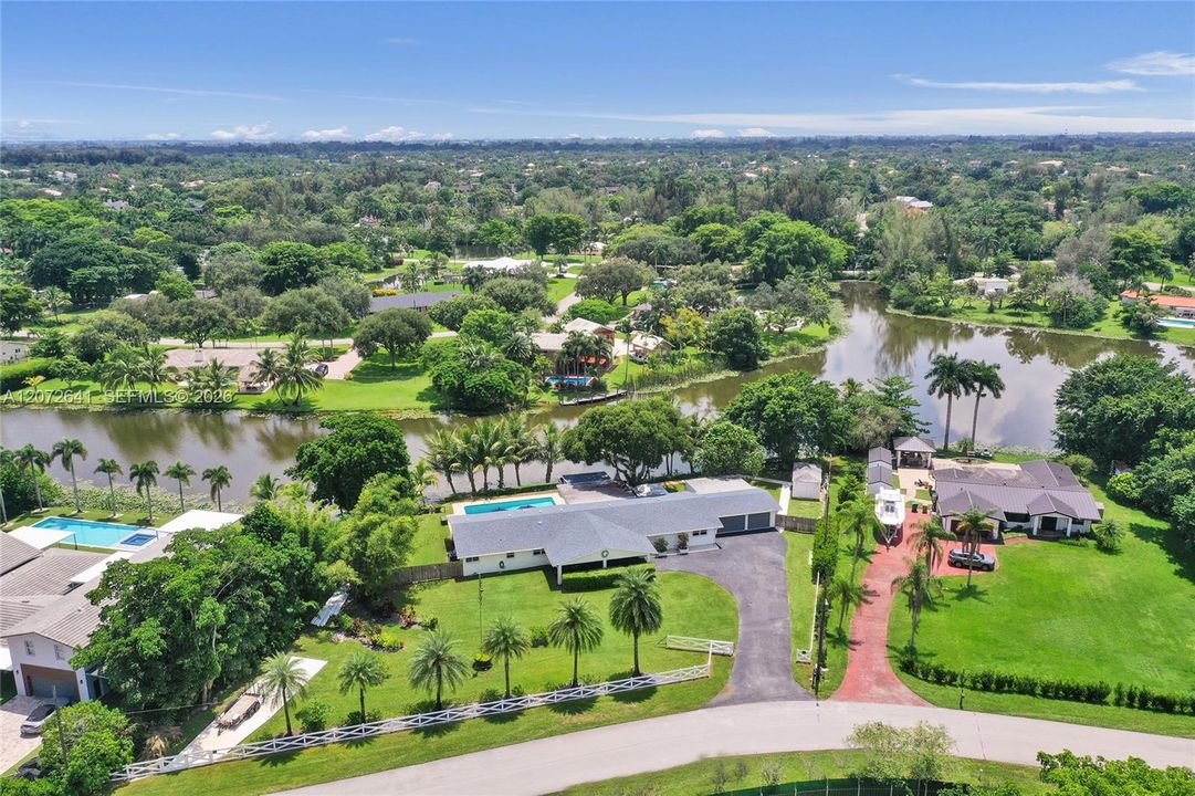 For Sale: $1,649,000 (4 beds, 2 baths, 4349 Square Feet)