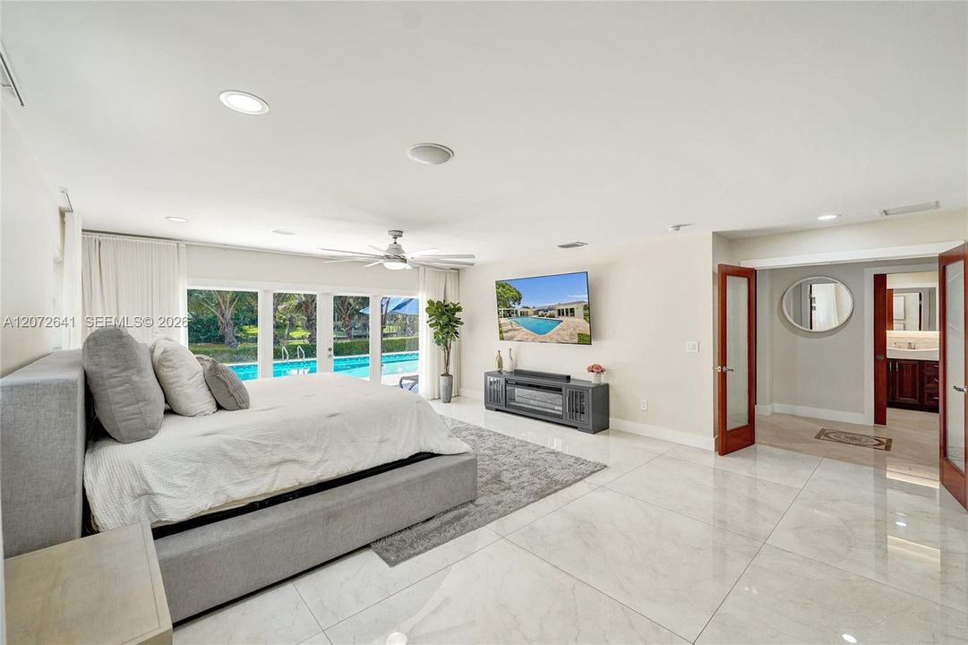 For Sale: $1,649,000 (4 beds, 2 baths, 4349 Square Feet)