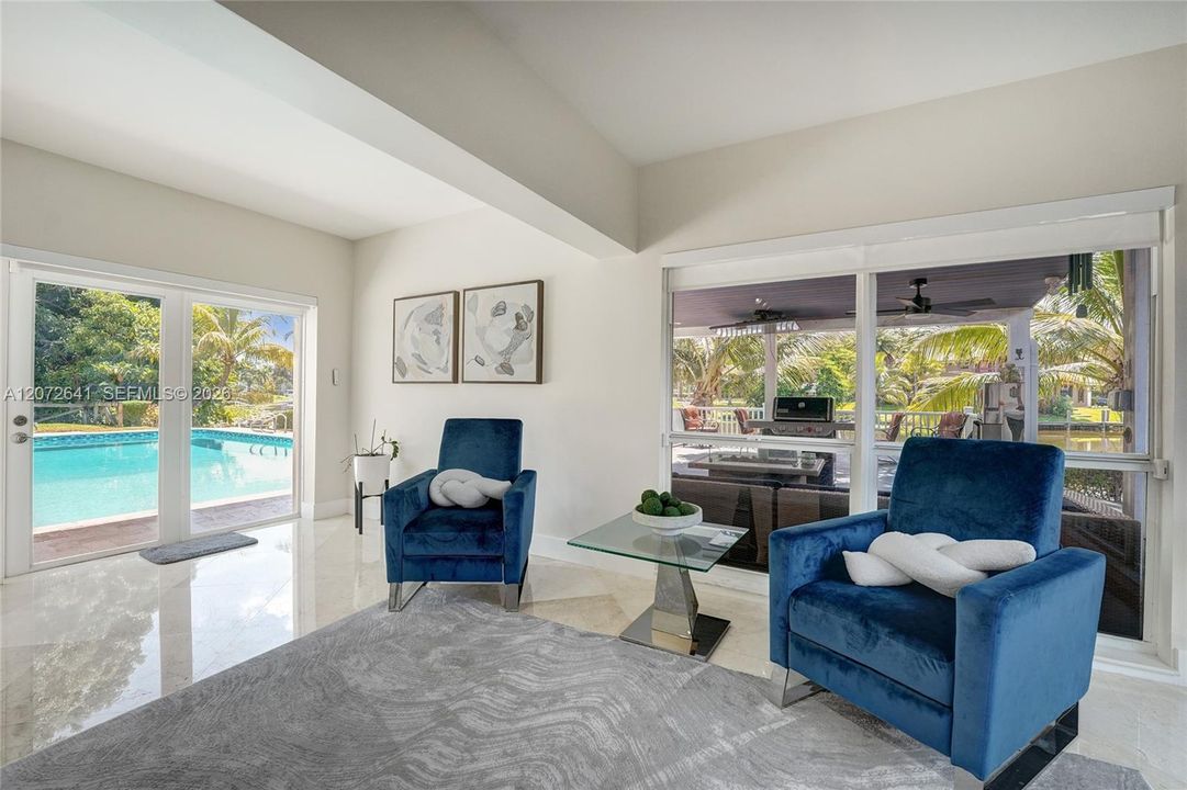 For Sale: $1,649,000 (4 beds, 2 baths, 4349 Square Feet)