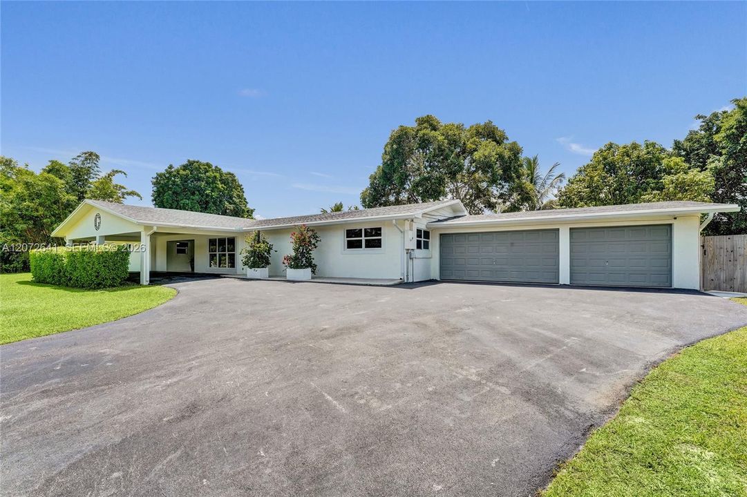 For Sale: $1,649,000 (4 beds, 2 baths, 4349 Square Feet)