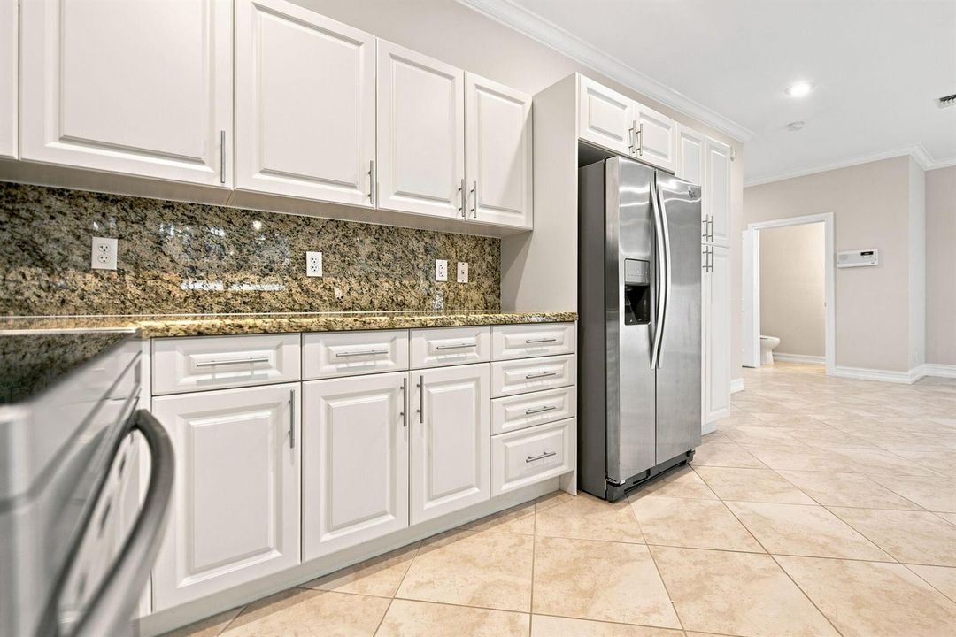 11-web-or-mls-3434-ne-13th-ave
