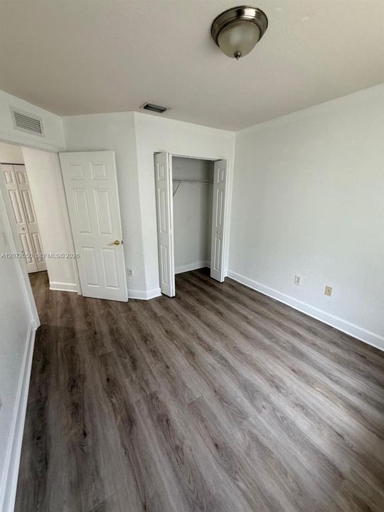 For Rent: $2,900 (3 beds, 2 baths, 1450 Square Feet)