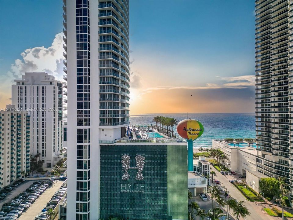 For Sale: $1,742,000 (3 beds, 3 baths, 1771 Square Feet)