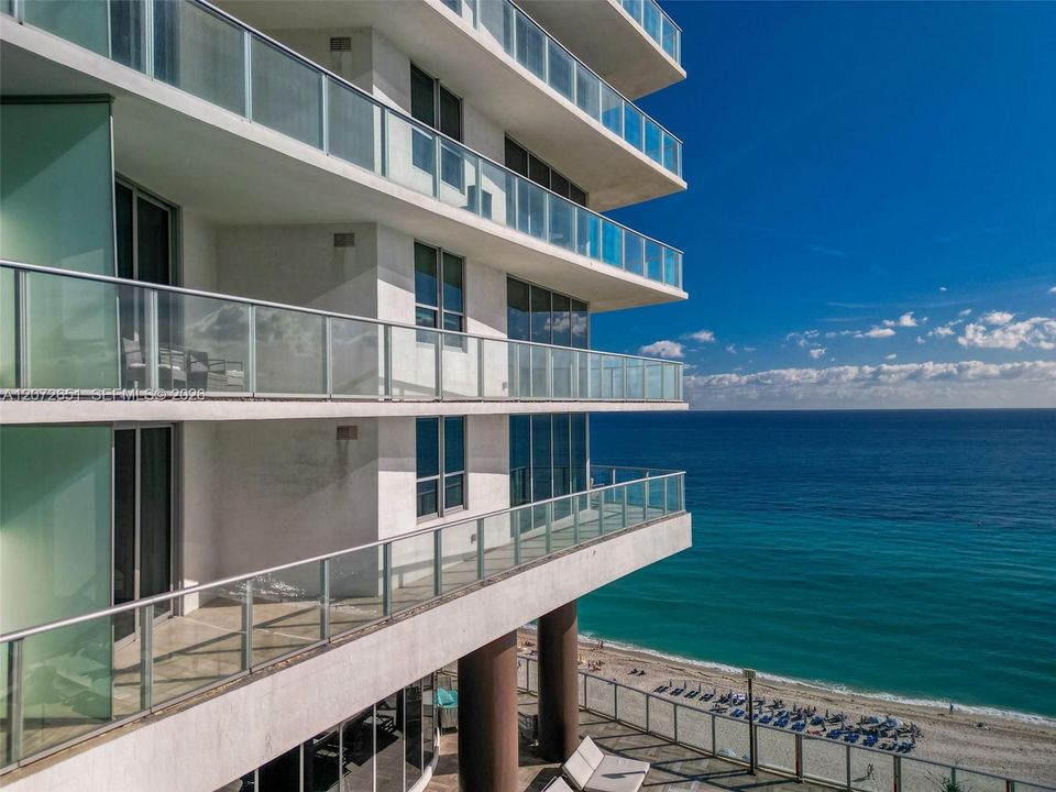 For Sale: $1,742,000 (3 beds, 3 baths, 1771 Square Feet)