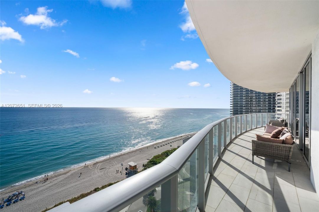 For Sale: $1,742,000 (3 beds, 3 baths, 1771 Square Feet)