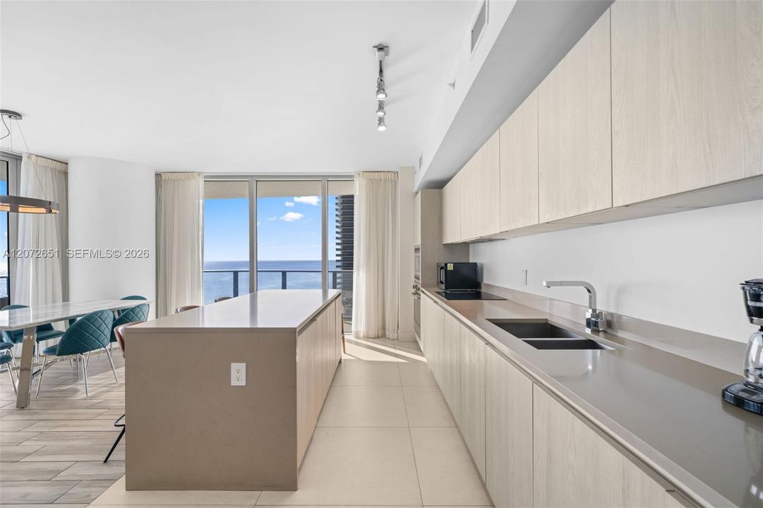 For Sale: $1,742,000 (3 beds, 3 baths, 1771 Square Feet)