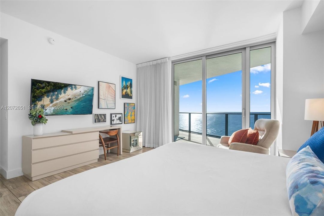 For Sale: $1,742,000 (3 beds, 3 baths, 1771 Square Feet)