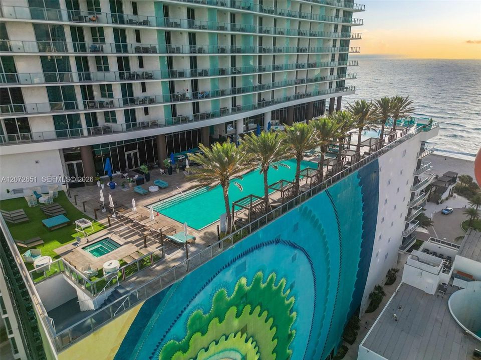 For Sale: $1,742,000 (3 beds, 3 baths, 1771 Square Feet)