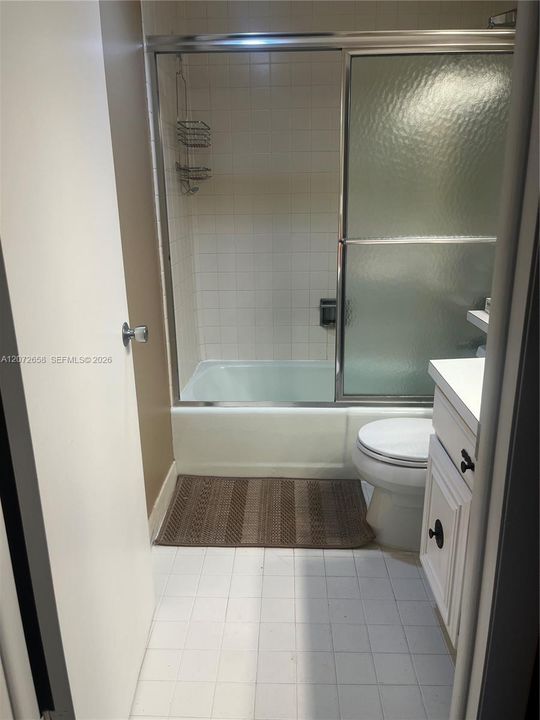 For Sale: $165,000 (2 beds, 2 baths, 1042 Square Feet)