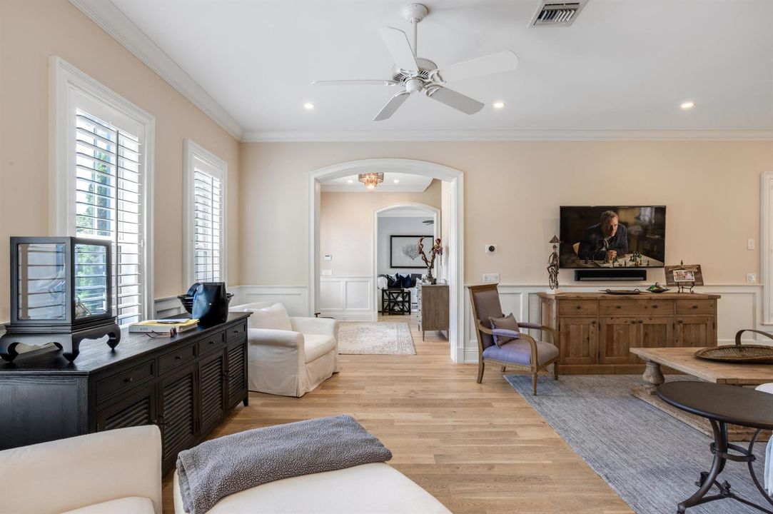 mls_FAMILY_ROOM_TO_FOYER
