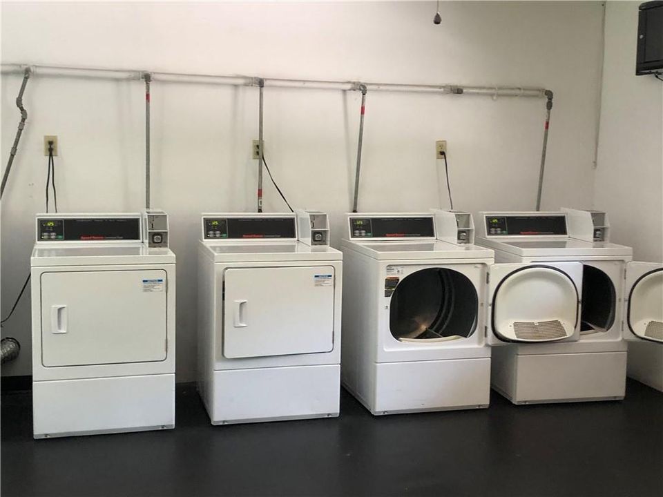 28C lAUNDRY 2
