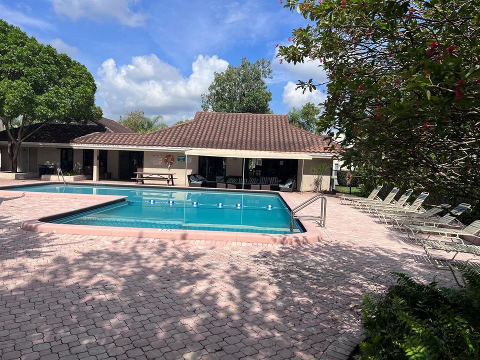 ENMB lg pool