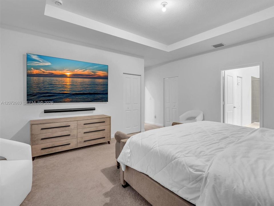 For Rent: $4,700 (5 beds, 3 baths, 3150 Square Feet)