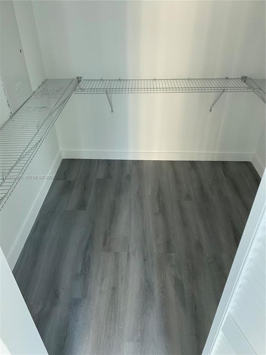 В аренду: $2,850 (1 спален, 1 ванн, 704 Квадратных фут)