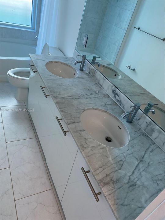 В аренду: $2,850 (1 спален, 1 ванн, 704 Квадратных фут)