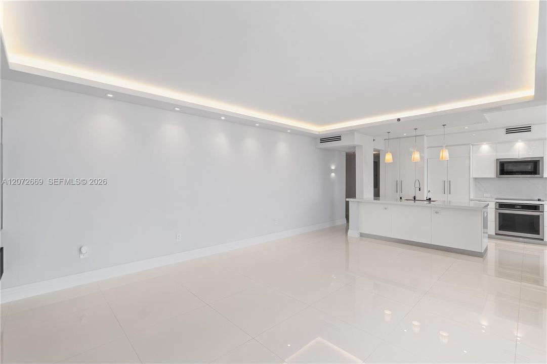 В аренду: $13,000 (2 спален, 2 ванн, 1250 Квадратных фут)