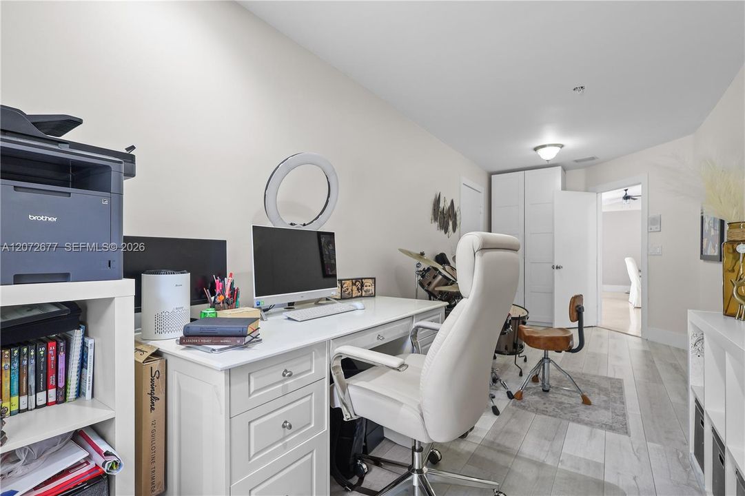For Sale: $659,000 (3 beds, 2 baths, 1602 Square Feet)