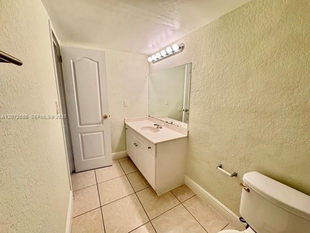 В аренду: $1,900 (1 спален, 1 ванн, 810 Квадратных фут)