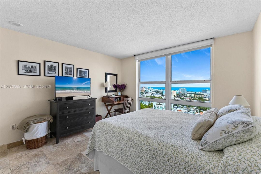 For Rent: $4,500 (1 beds, 1 baths, 740 Square Feet)