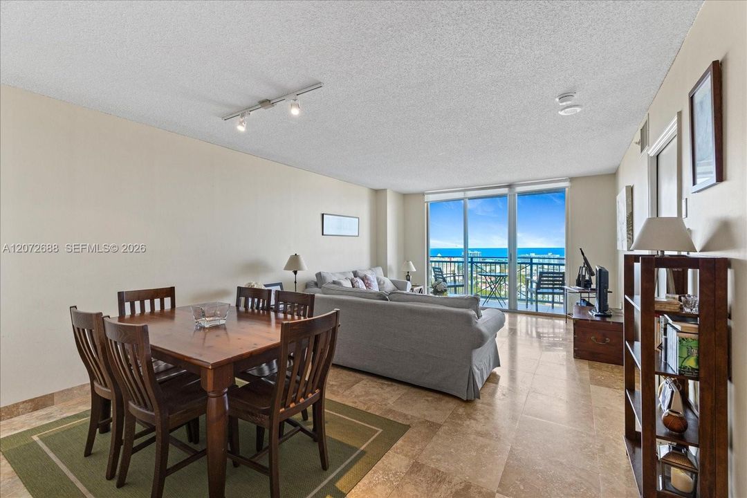 For Rent: $4,500 (1 beds, 1 baths, 740 Square Feet)