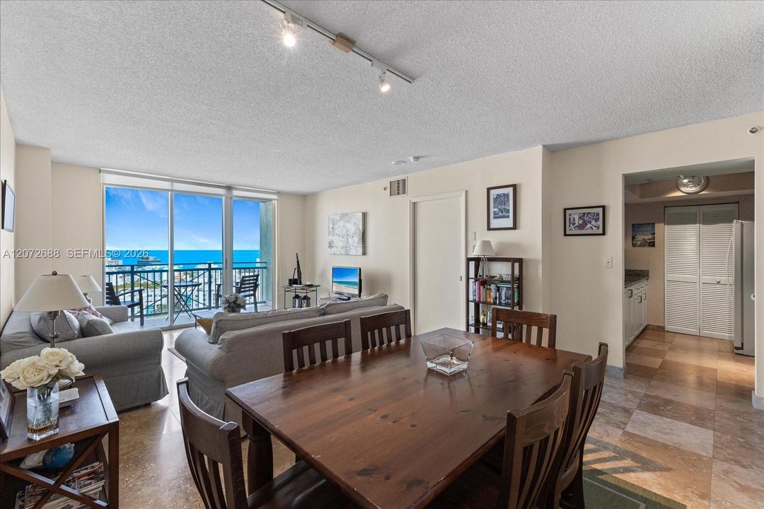 For Rent: $4,500 (1 beds, 1 baths, 740 Square Feet)