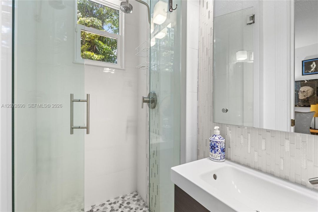 For Sale: $4,700,000 (5 beds, 4 baths, 4464 Square Feet)