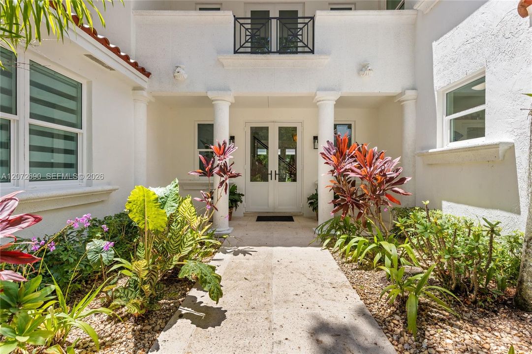 For Sale: $4,700,000 (5 beds, 4 baths, 4464 Square Feet)