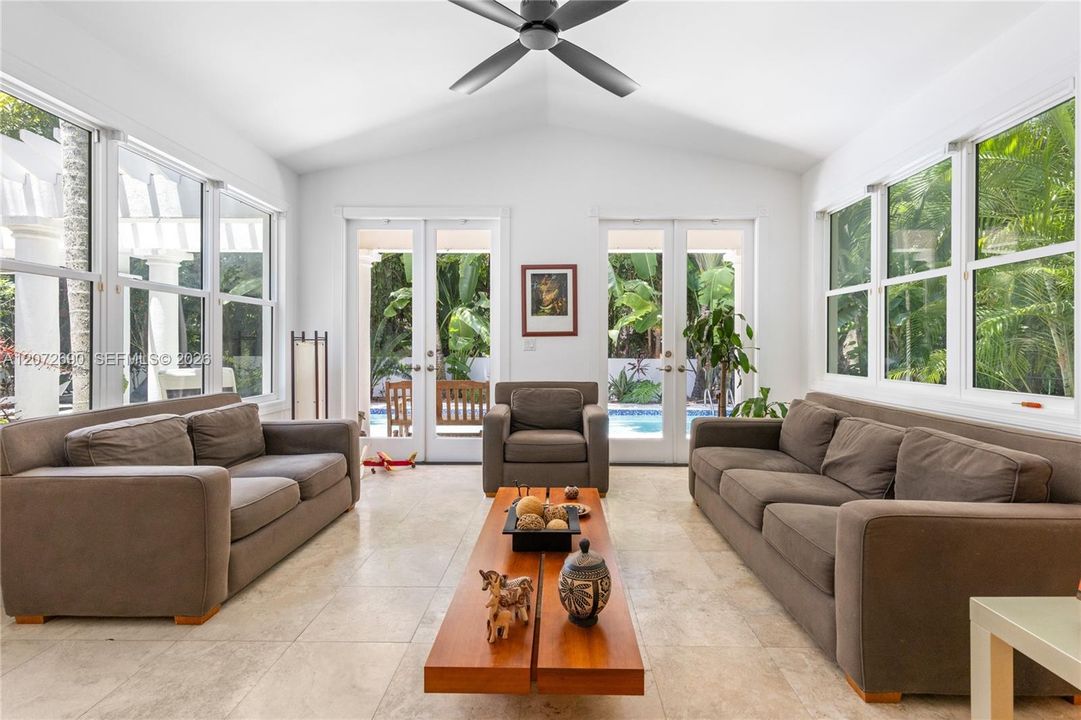 For Sale: $4,700,000 (5 beds, 4 baths, 4464 Square Feet)