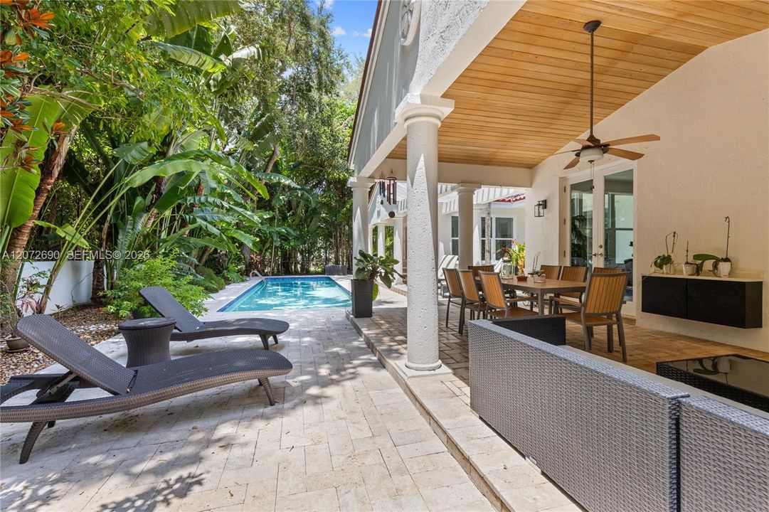 For Sale: $4,700,000 (5 beds, 4 baths, 4464 Square Feet)