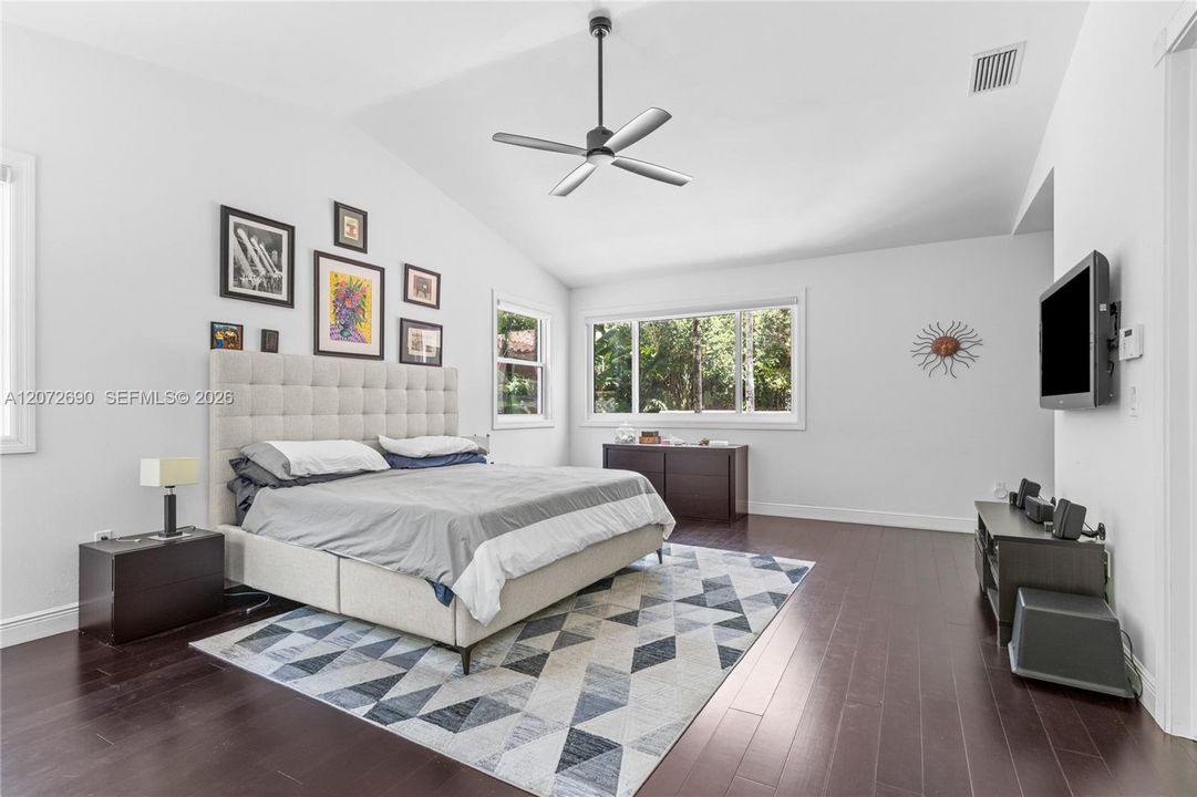 For Sale: $4,700,000 (5 beds, 4 baths, 4464 Square Feet)