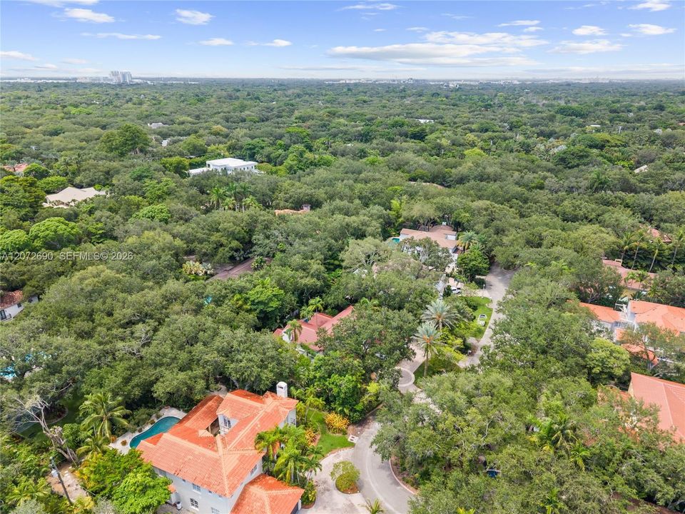For Sale: $4,700,000 (5 beds, 4 baths, 4464 Square Feet)