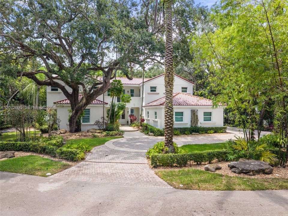 For Sale: $4,700,000 (5 beds, 4 baths, 4464 Square Feet)