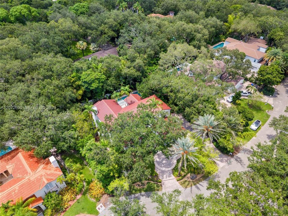 For Sale: $4,700,000 (5 beds, 4 baths, 4464 Square Feet)