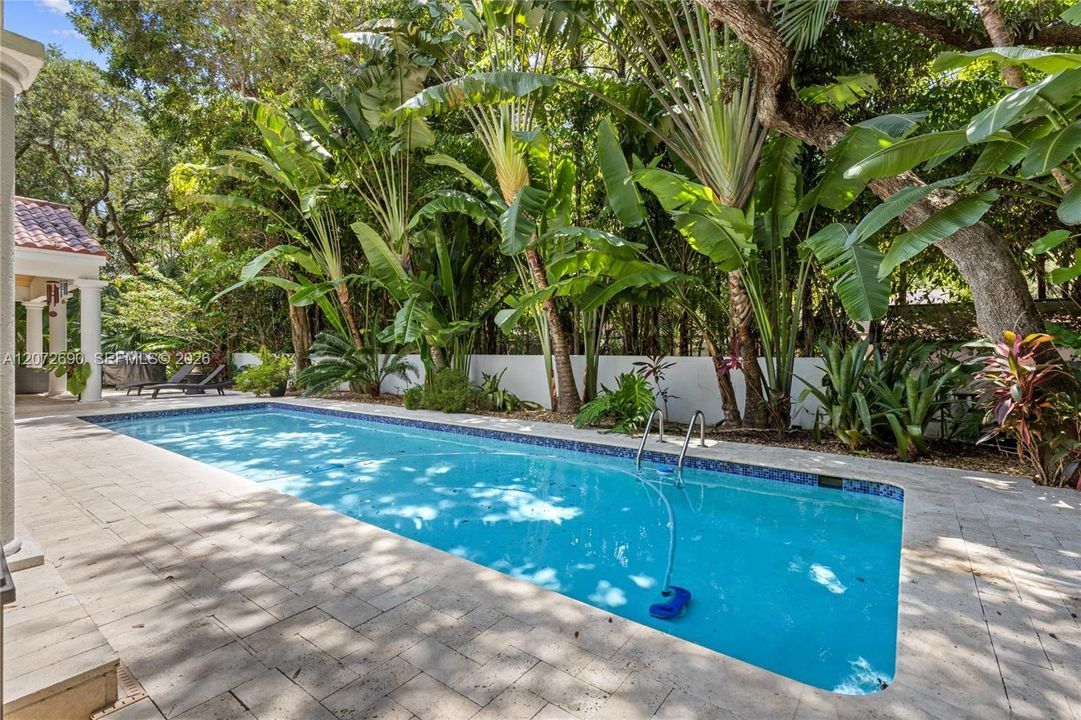 For Sale: $4,700,000 (5 beds, 4 baths, 4464 Square Feet)
