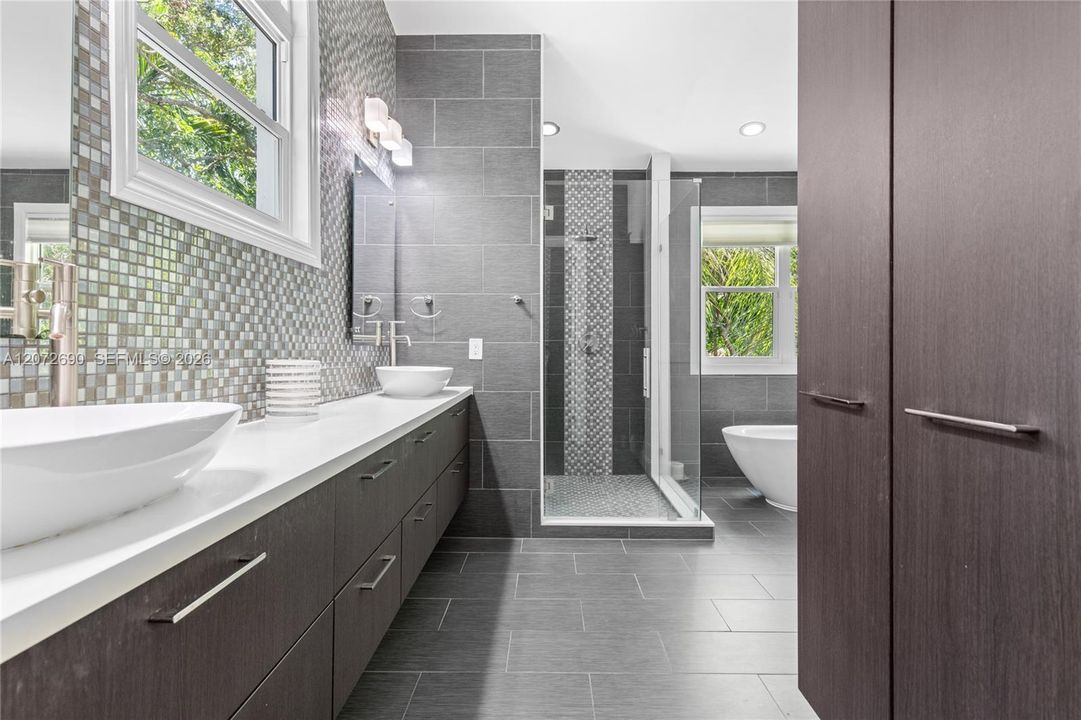 For Sale: $4,700,000 (5 beds, 4 baths, 4464 Square Feet)