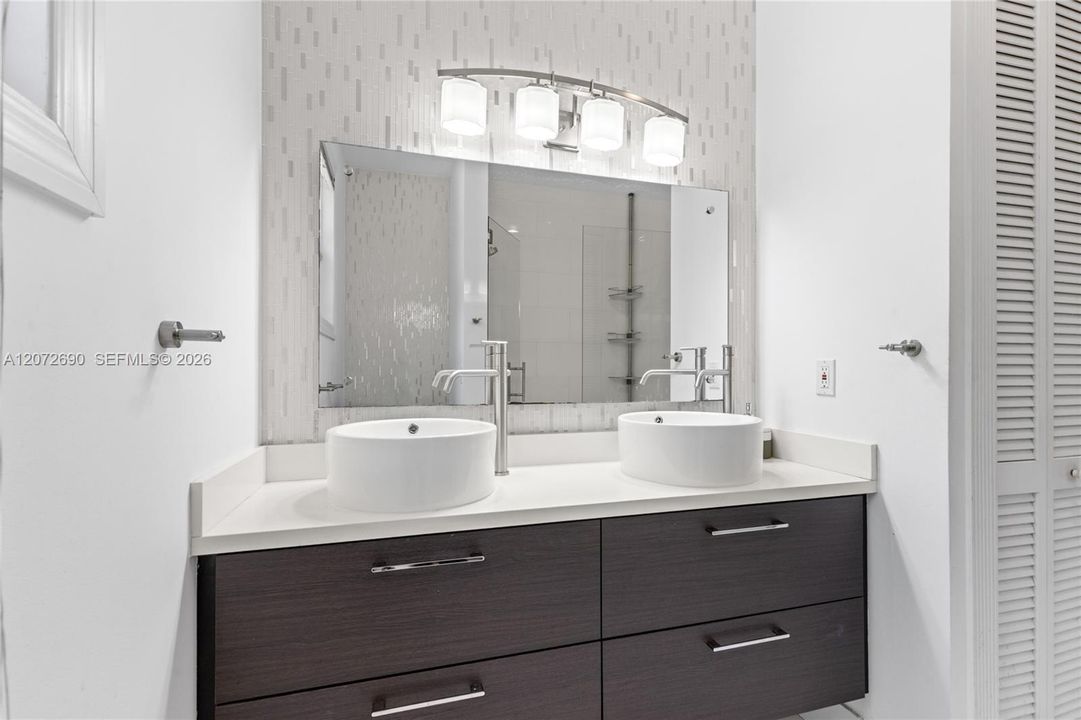 For Sale: $4,700,000 (5 beds, 4 baths, 4464 Square Feet)