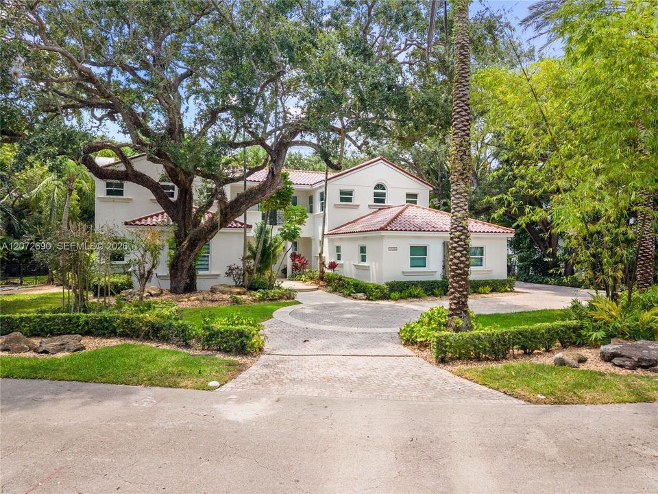 For Sale: $4,700,000 (5 beds, 4 baths, 4464 Square Feet)