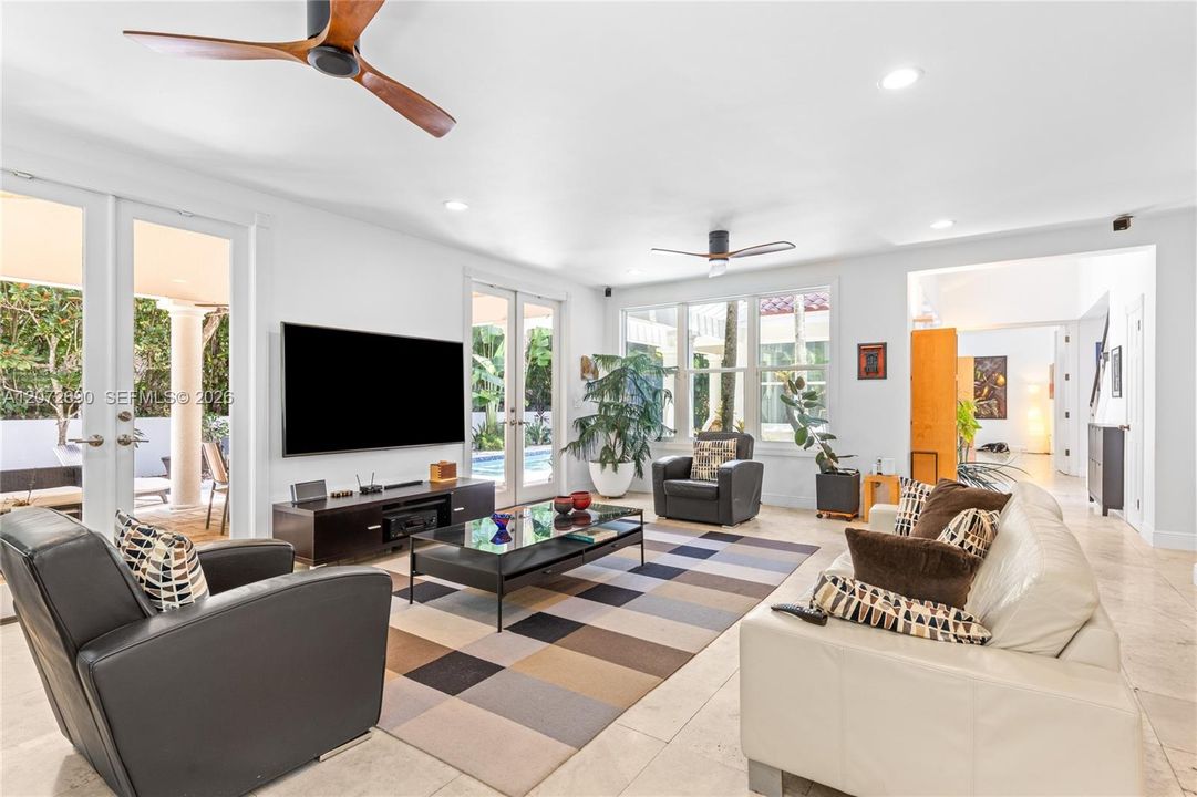 For Sale: $4,700,000 (5 beds, 4 baths, 4464 Square Feet)