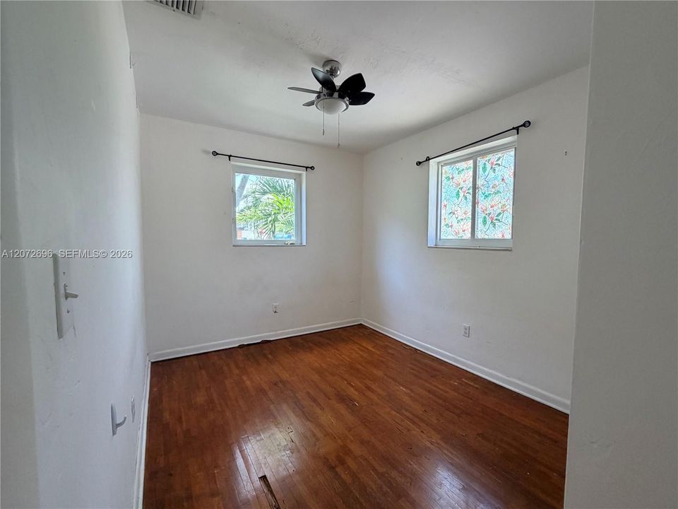 En Renta: $2,600 (2 camas, 1 baños, 1840 Pies cuadrados)