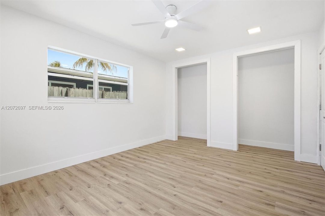 For Sale: $595,000 (3 beds, 2 baths, 1296 Square Feet)