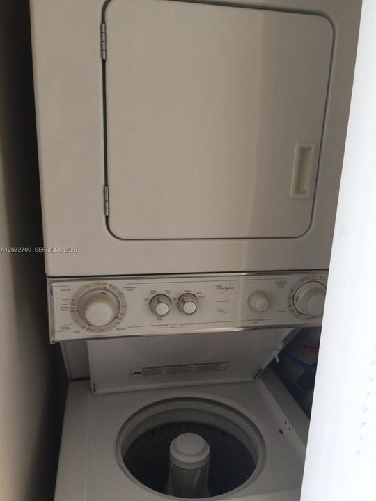 В аренду: $2,800 (2 спален, 2 ванн, 1030 Квадратных фут)
